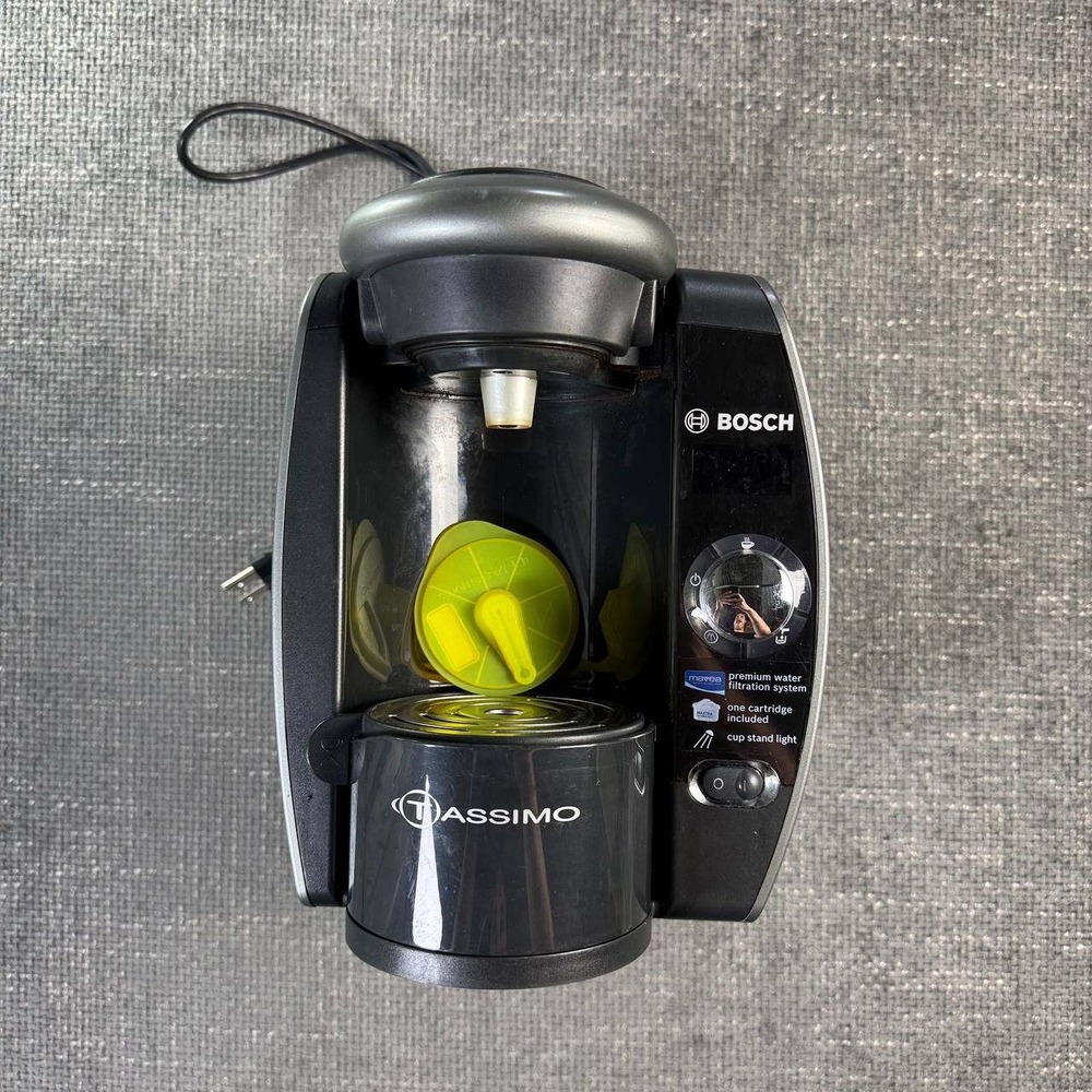 Bosch Tassimo T47 Single Serve Coffee Maker Black Mavea Filtration TAS4702UC